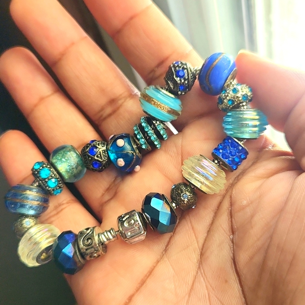 Multi color bracelet